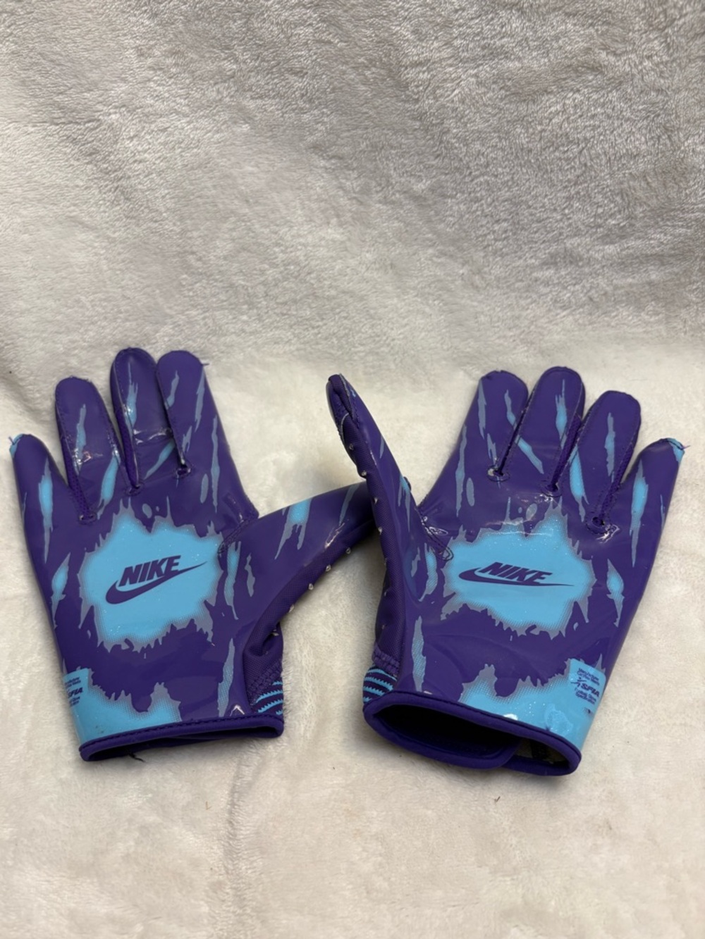 Nike Youth Vapor Jet Iridescent Football Gloves Size : Large
